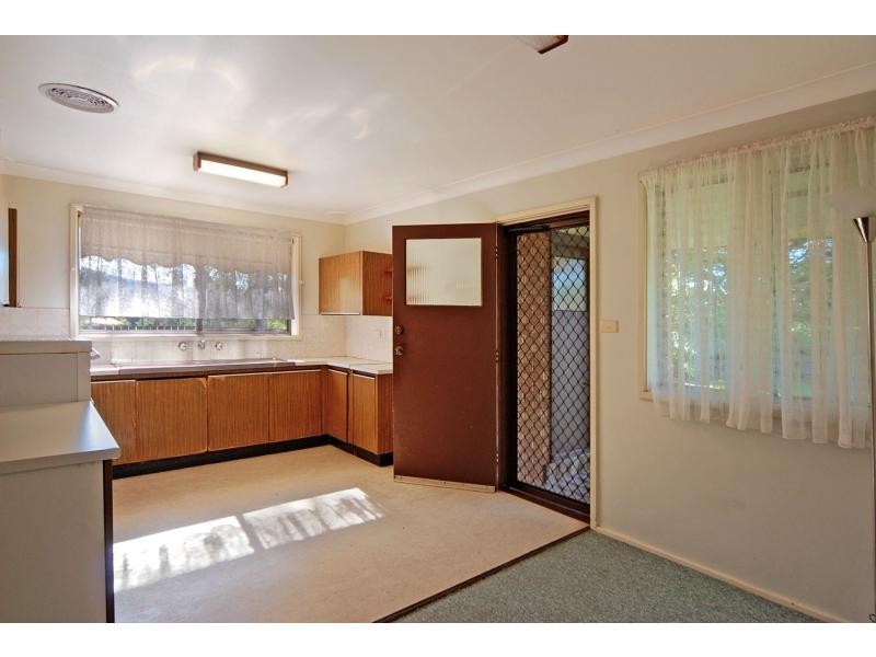 2 Crawford Drive, North Nowra NSW 2541