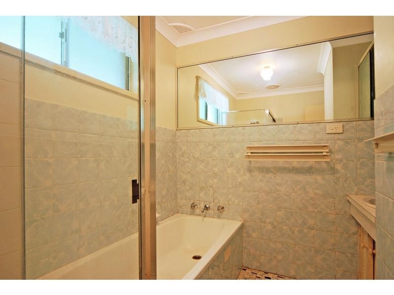 2 Crawford Drive, North Nowra NSW 2541