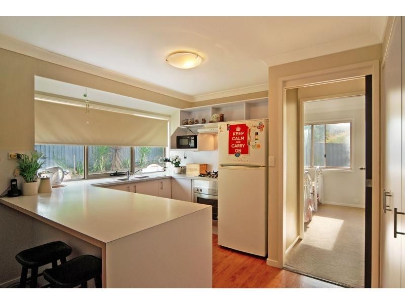 6/33 Lynburn Avenue, Bomaderry NSW 2541