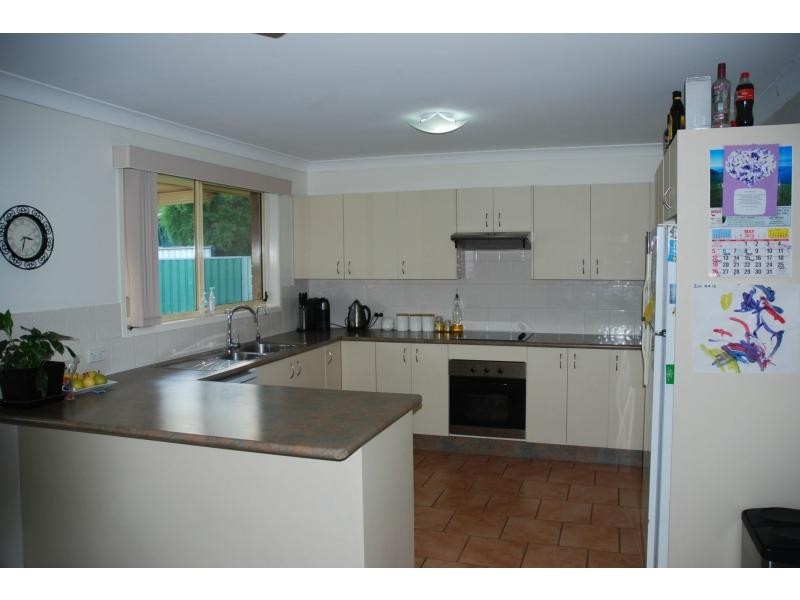 14 Hermes Crescent, Worrigee NSW 2540