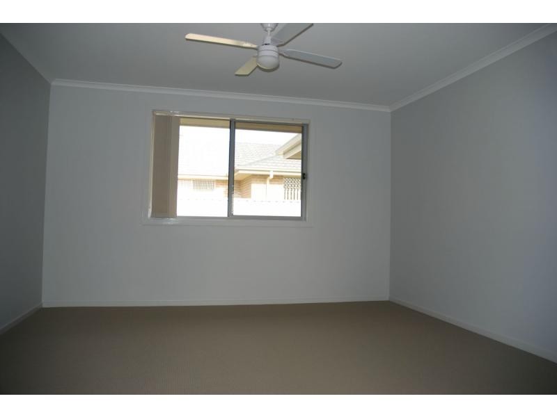 24 Candlebark Close, West Nowra NSW 2541