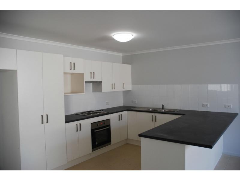 24 Candlebark Close, West Nowra NSW 2541