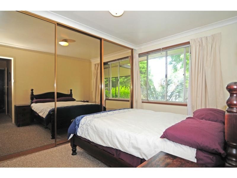 25 Page Avenue, North Nowra NSW 2541