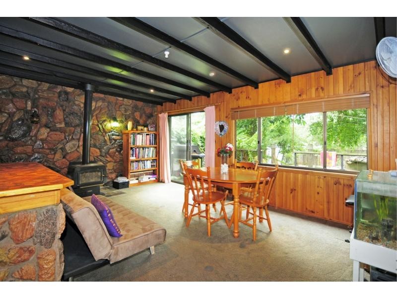 25 Page Avenue, North Nowra NSW 2541