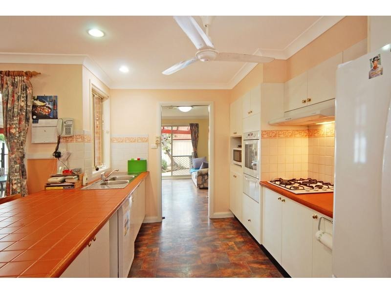 15 Asteria Street, Worrigee NSW 2540