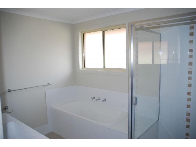 31 Depot Road, West Nowra NSW 2541