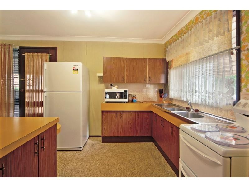 8 Ellis Place, Nowra NSW 2541
