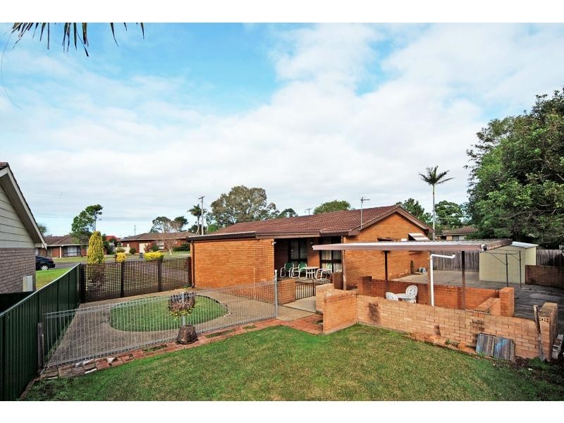 8 Ellis Place, Nowra NSW 2541