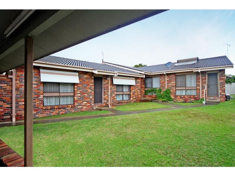 2/2 Campbell Place, Nowra NSW 2541