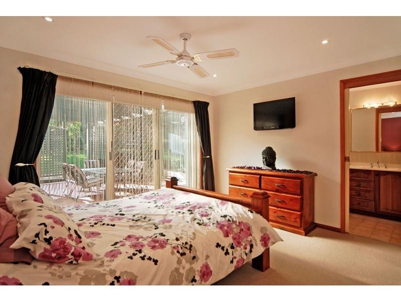 26 Lochaven Drive, Bangalee NSW 2541