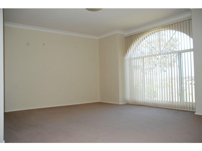 5 Guinea FLower Crescent, Worrigee NSW 2540