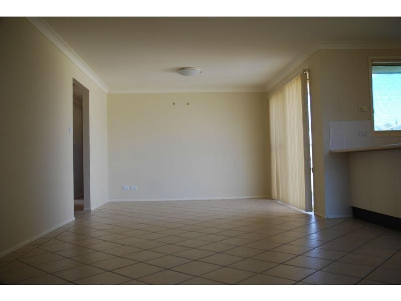 5 Guinea FLower Crescent, Worrigee NSW 2540