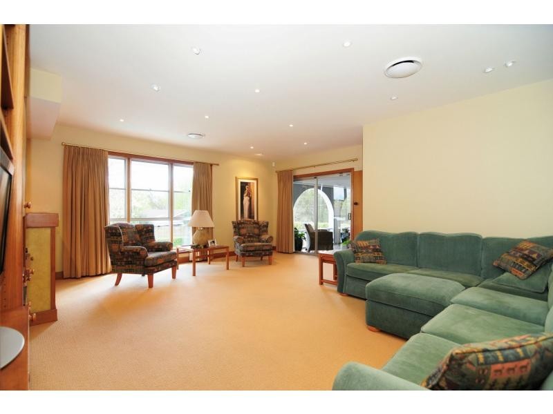 282-284 Illaroo Road, North Nowra NSW 2541