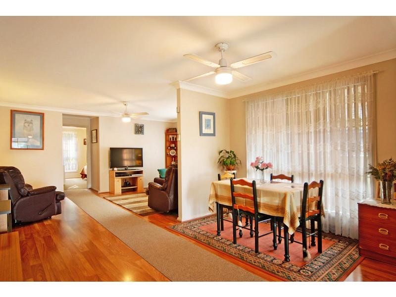 1/4 Karowa Street, Bomaderry NSW 2541