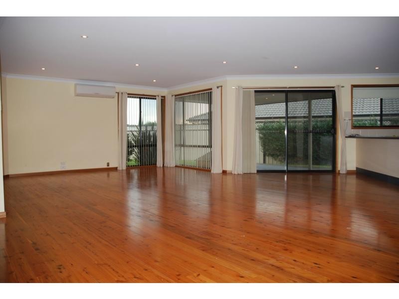 4 Mcternan Place, Worrigee NSW 2540