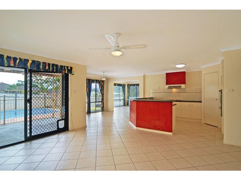 32 The Garden Walk, Worrigee NSW 2540