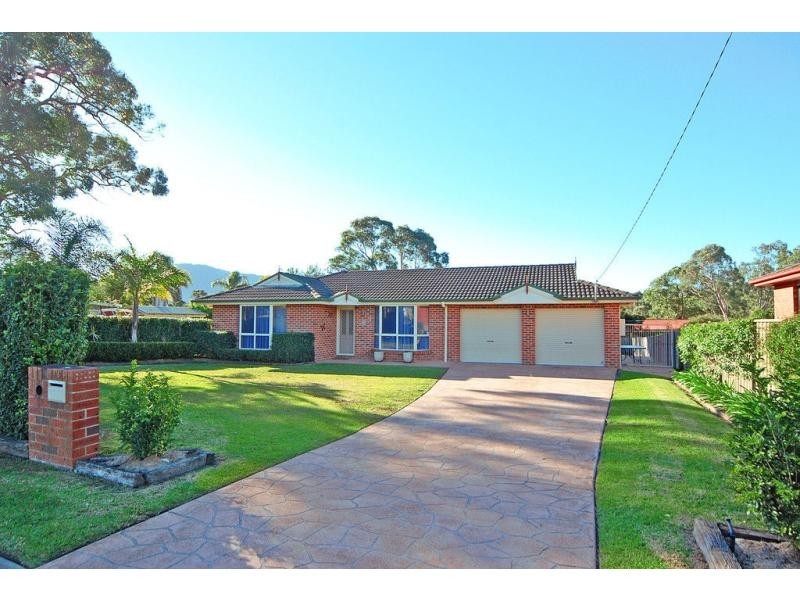 169 Cambewarra Road, Bomaderry NSW 2541