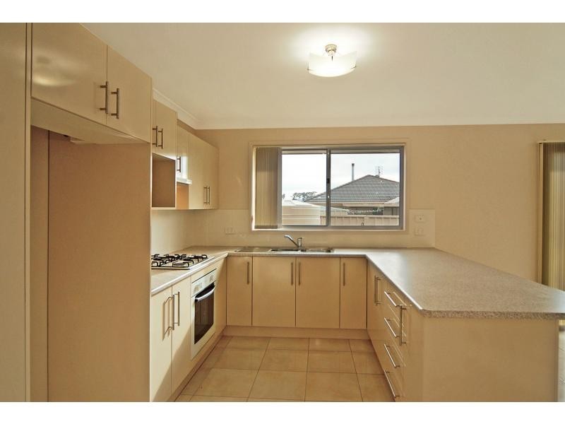 6/13 Hannah Place, Worrigee NSW 2540