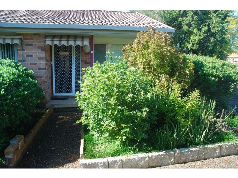 1/17 Wilari Close, Bomaderry NSW 2541