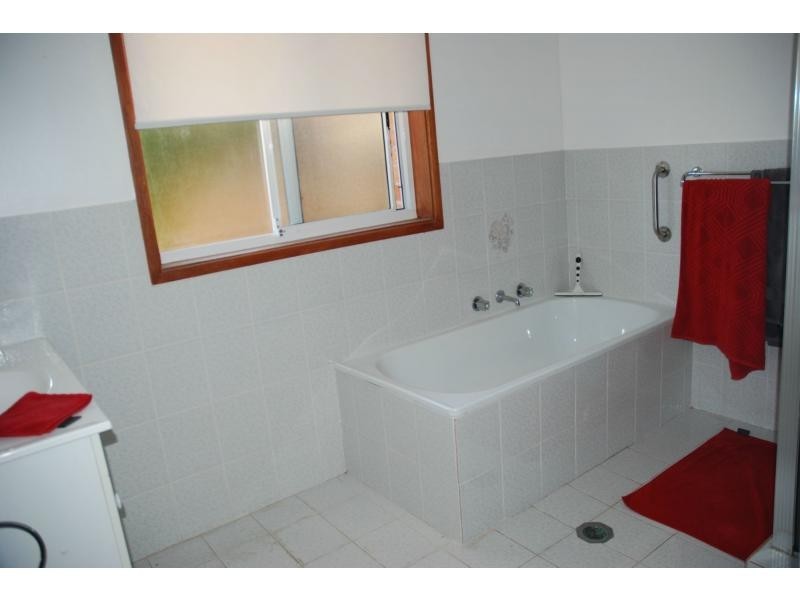 1/17 Wilari Close, Bomaderry NSW 2541