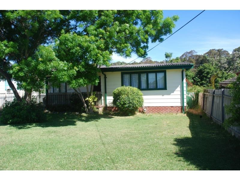 12 Quiberon Street, Nowra NSW 2541