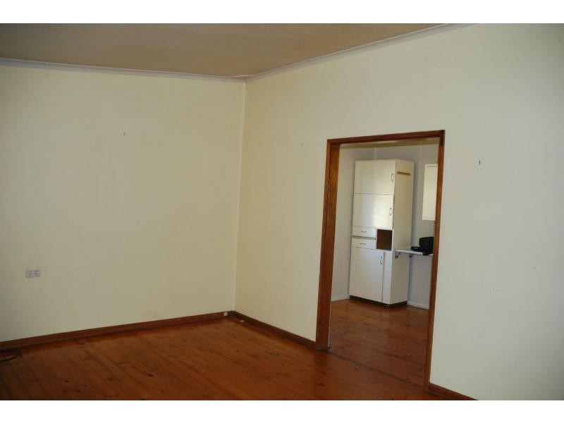 12 Quiberon Street, Nowra NSW 2541