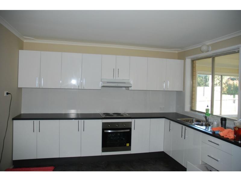 142 Cambewarra Road, Bomaderry NSW 2541