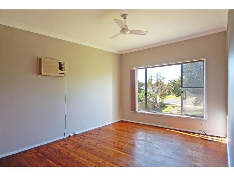 49 Albatross Road, Nowra NSW 2541