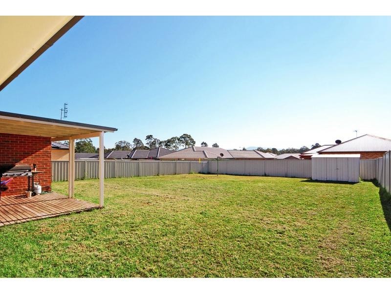 8 Denbigh Place, South Nowra NSW 2541