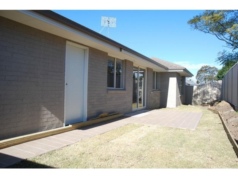 123b Meroo Road, Bomaderry NSW 2541