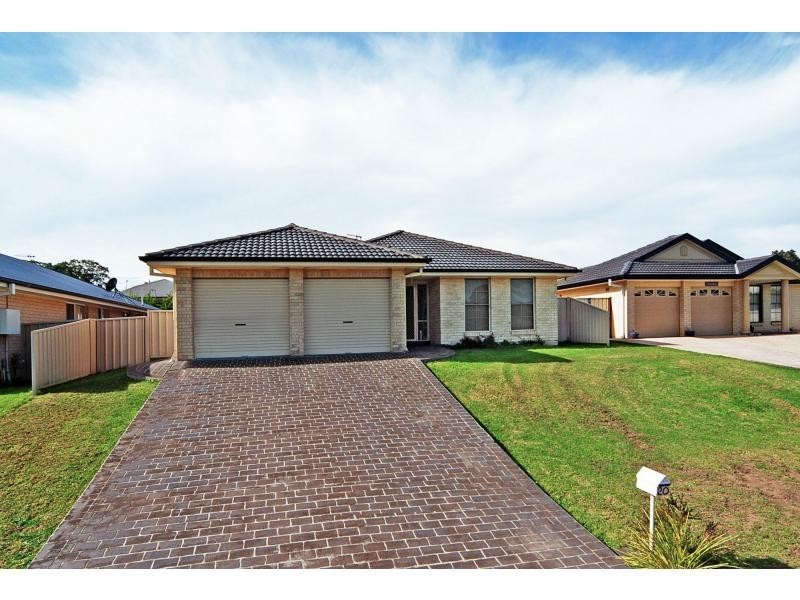 20 Burradoo Crescent, Nowra NSW 2541