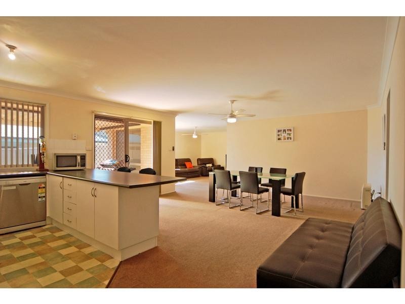 20 Burradoo Crescent, Nowra NSW 2541