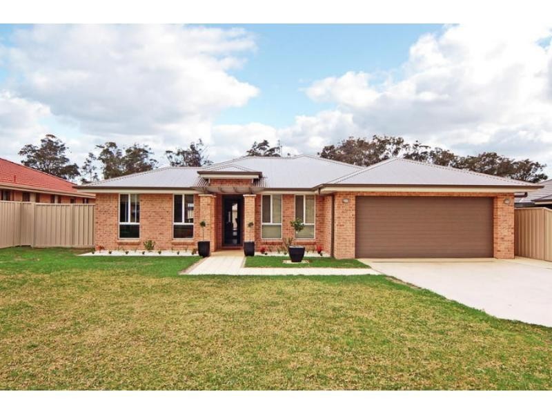 131 Rayleigh Drive, Worrigee NSW 2540