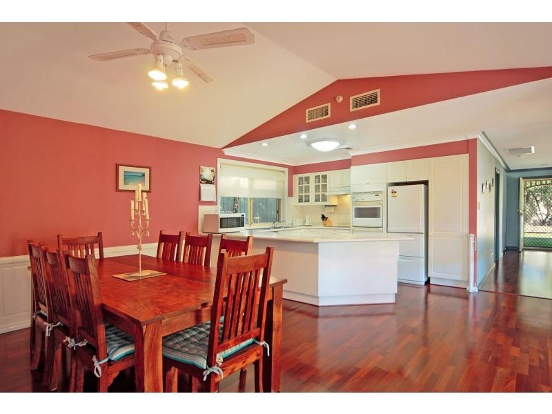 5 Robinia Way, Worrigee NSW 2540