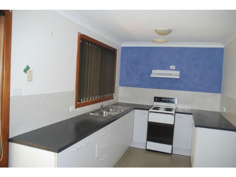 34 Peak Avenue, North Nowra NSW 2541