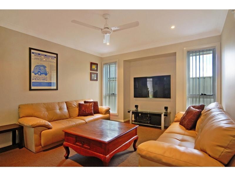 10 Hanover Close, South Nowra NSW 2541