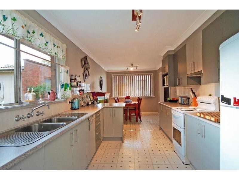 5 Hockey Street, Nowra NSW 2541