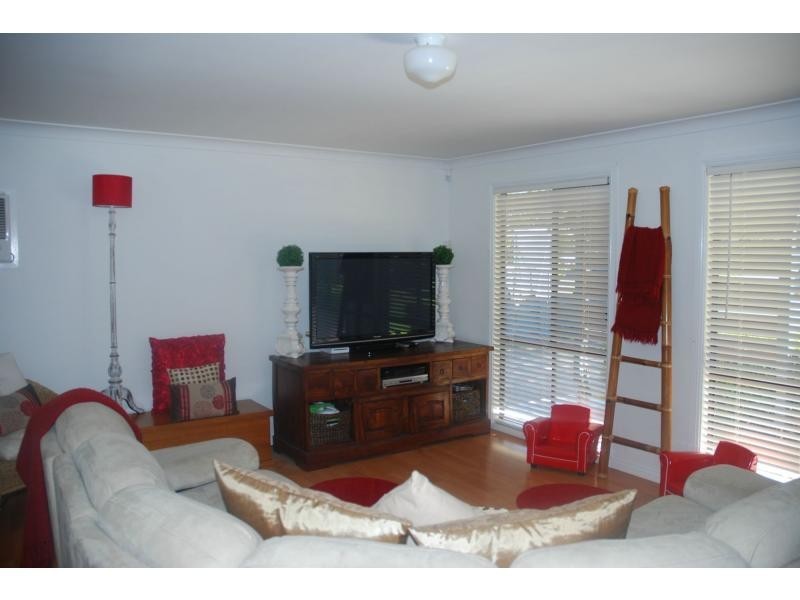 62 Hillcrest Avenue, South Nowra NSW 2541