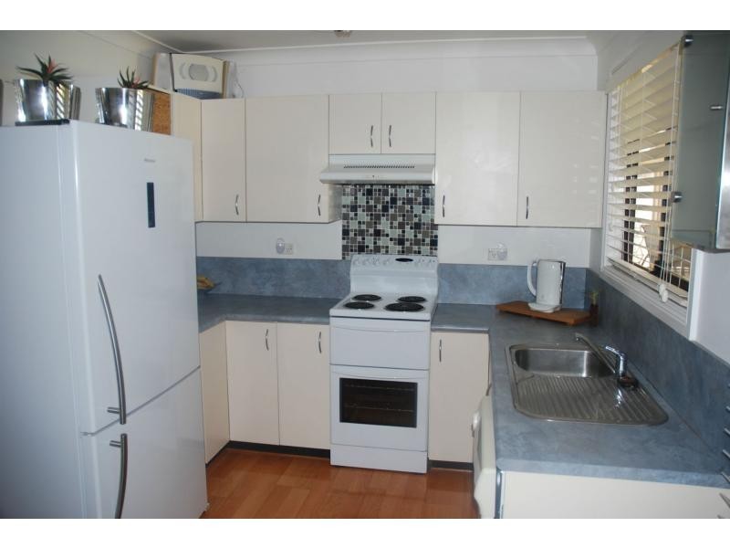 62 Hillcrest Avenue, South Nowra NSW 2541