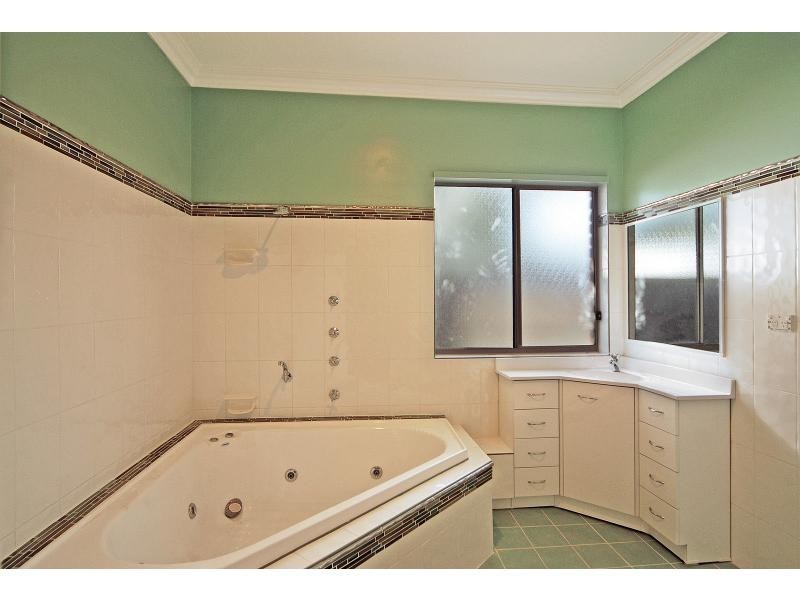 145 McKay Street, Nowra NSW 2541