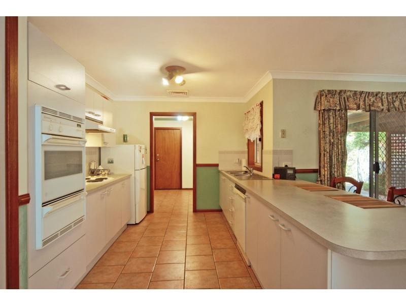 8 Uranna Avenue, North Nowra NSW 2541