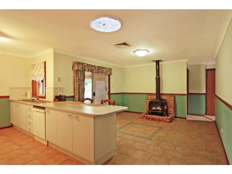 8 Uranna Avenue, North Nowra NSW 2541