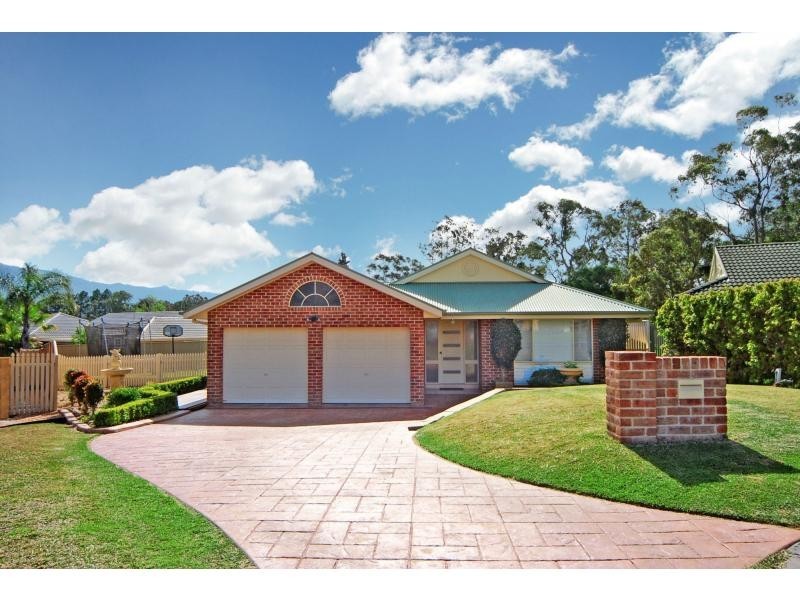 2 Treviso Place, North Nowra NSW 2541