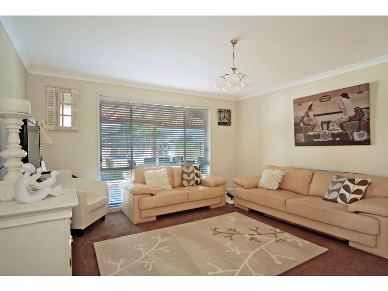 2 Treviso Place, North Nowra NSW 2541