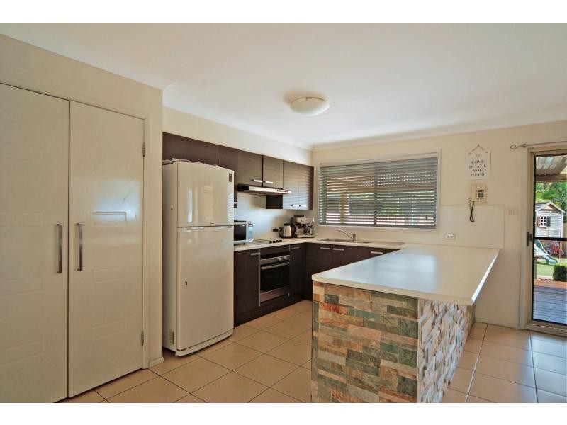 2 Treviso Place, North Nowra NSW 2541