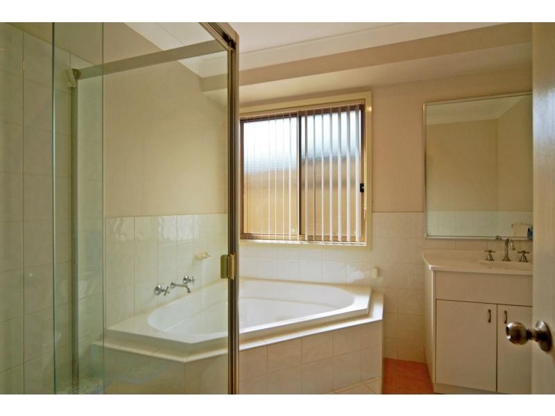 20 Mountain Ash Place, Worrigee NSW 2540