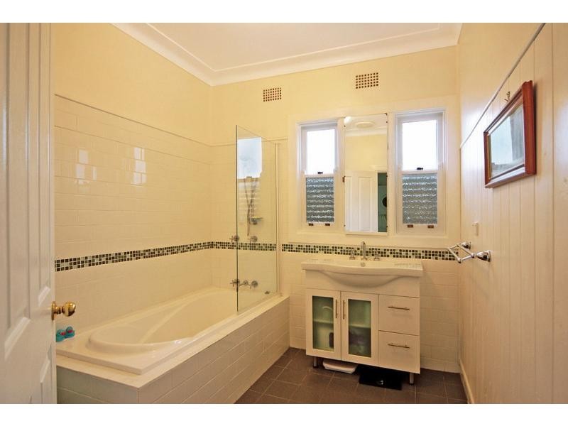 78 Shoalhaven Street, Nowra NSW 2541