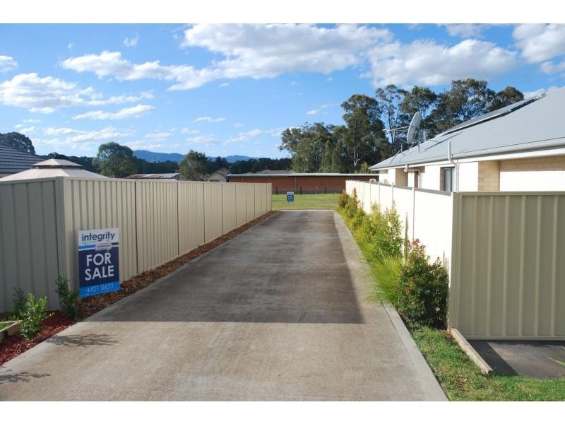 8 Coral Sea Drive, West Nowra NSW 2541