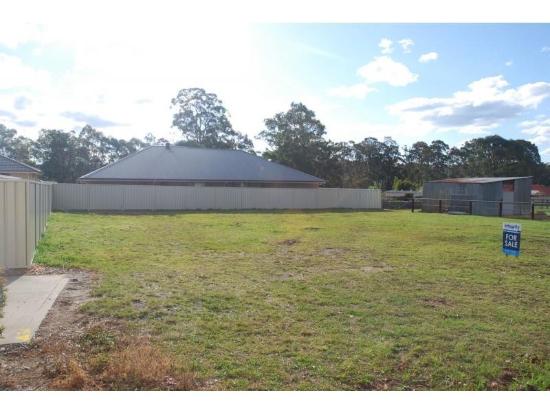 8 Coral Sea Drive, West Nowra NSW 2541