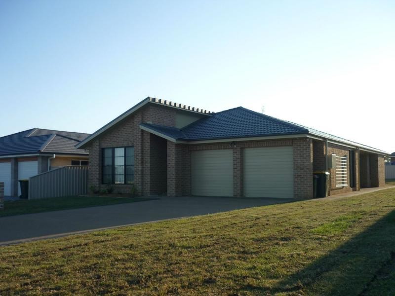 67 Rayleigh Drive, Worrigee NSW 2540